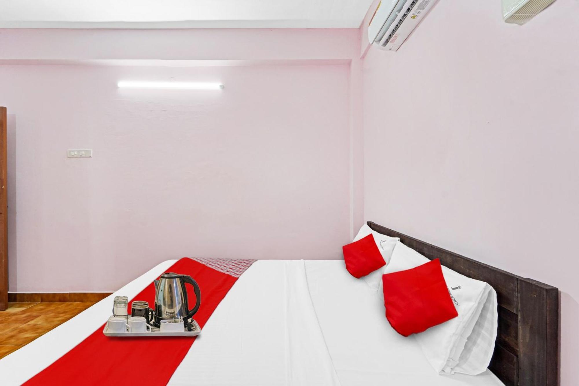 Hotel O Karapakkam, Chennai